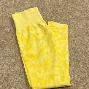 NVGTN yellow camo seamless leggings